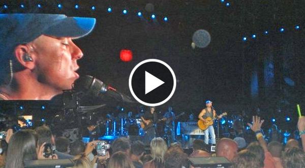 Kenny Chesney Breaks Down During Emotional Performance Of 'Better As A Memory'
