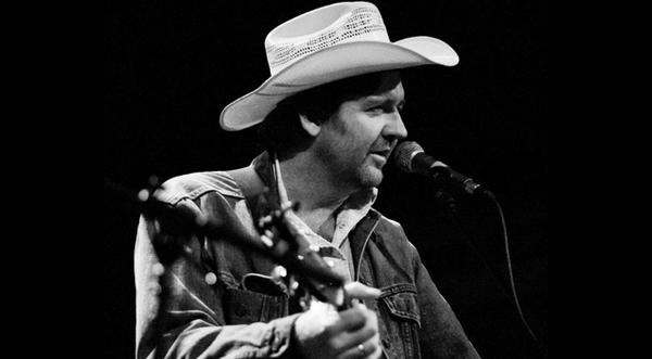 Country Singer Hospitalized With Extremely Rare Disease