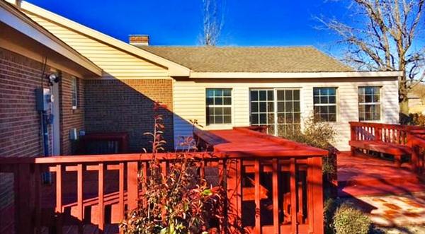 Blake Shelton's Family Selling Off His Childhood Home