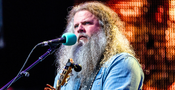 Jamey Johnson Opens Up About How His Daughter Inspired Him To Quit Drinking 14 Years Ago