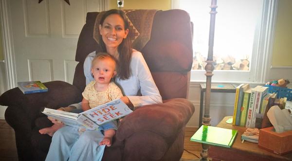 Joey Feek Looking Great As She Enjoys Sunny Day With Daughter