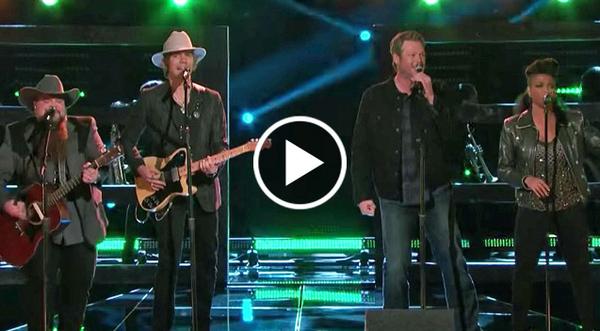 Blake Shelton & His 'Voice' Team Bring Down The House With Hard Rockin' Performance