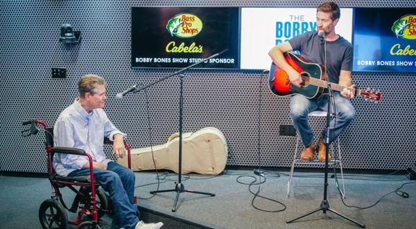 Josh Turner & Randy Travis Sing “Forever And Ever, Amen” Live On Air