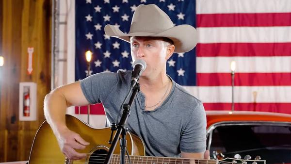 Brian Callihan Performs "Looking For A Honky Tonk"
