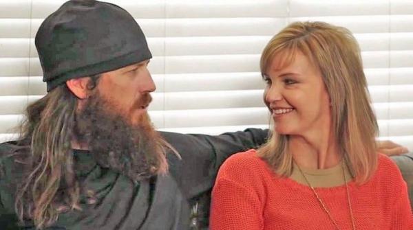 Jase And Missy Robertson Sing Flirty Version Of 'Baby, It's Cold Outside'