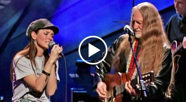 Shania Twain Joins Willie Nelson For Masterful 'Blue Eyes Crying In The Rain' Duet