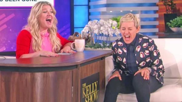 Kelly Clarkson And Ellen DeGeneres Team Up For Hilarious Karaoke Duet