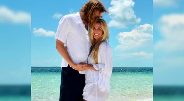 Country Singer & Wife Announce First Pregnancy