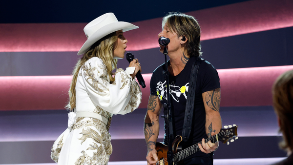 Lainey Wilson Joins Keith Urban For “Where The Blacktop Ends” At The CMA Awards