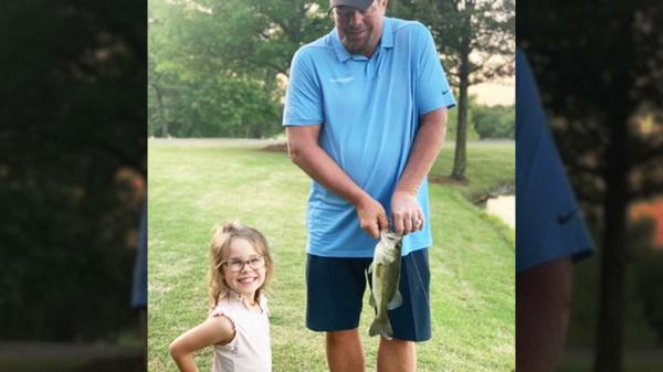 Toby Keith Teaches Granddaughter How To Fish