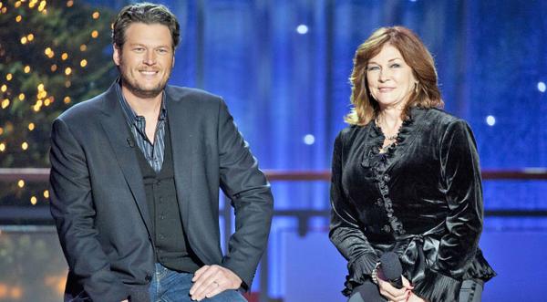 Blake Shelton & His Mom Duet To "Time for Me to Come Home" - The Christmas Song They Wrote Together