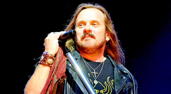 Crowd Soars To Its Feet After Johnny Van Zant's Emotional Performance Of 'Brickyard Road'