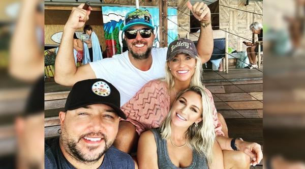 Jason Aldean & Luke Bryan’s Nashville Steakhouse Bans CMT From Restaurant TVs