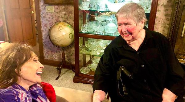 Loretta Lynn Mourns “Beloved Family Member”