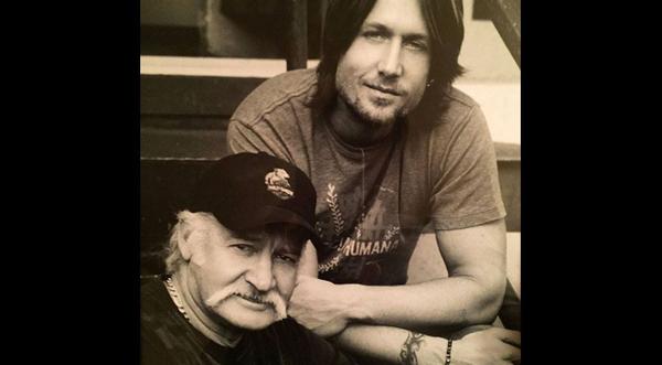 Keith Urban Gives Heartbreaking Eulogy During Father's Funeral