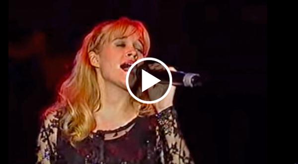 FLASHBACK : 14-Year-Old Carrie Underwood Steals The Show At State Fair