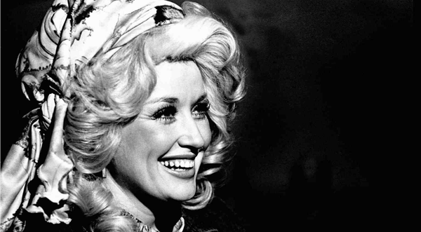 Dolly Parton's 'Jolene' Slowed To 33 RPM Is Hauntingly Beautiful