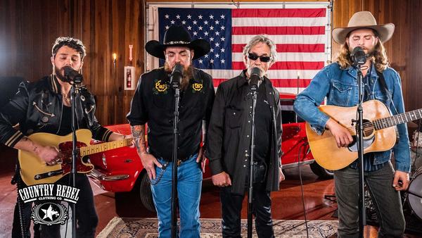 Waylon Jennings' Grandson & Friends Perform "Highwayman"