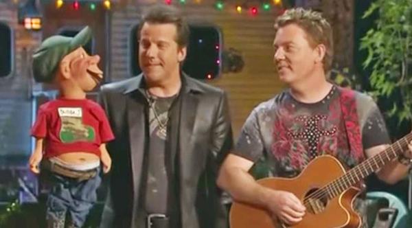 Jeff Dunham’s Redneck Puppet Bubba J Sings Christmas Carol About His Wife’s Pet Deer