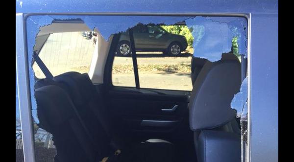 Popular Country Singer’s Car Is Broken Into, Shares Photo