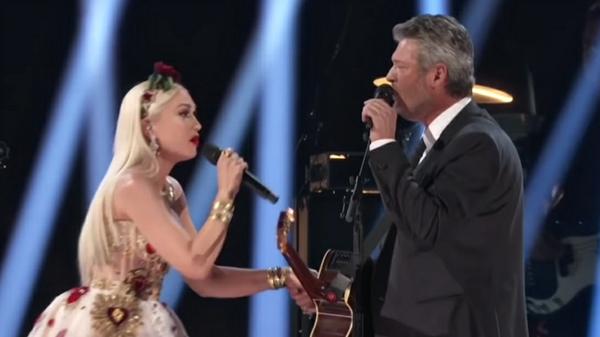 Blake & Gwen Sing "Nobody But You" At Grammy Awards