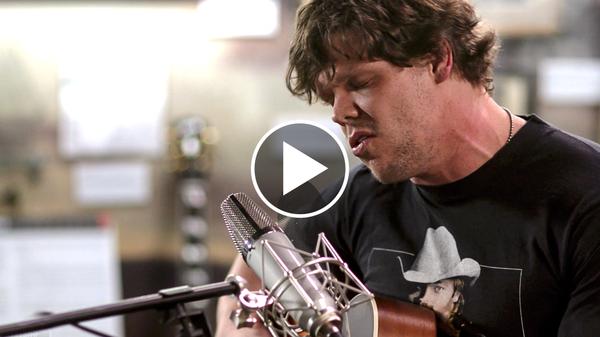 New "Bartender's Blues" Video By Martin McDaniel Released