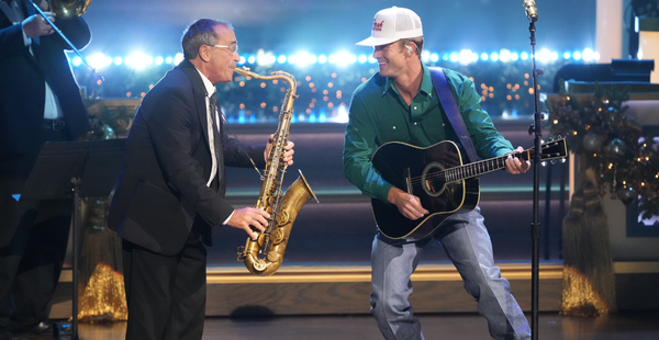 Parker McCollum Performs His Country Rendition Of “Santa Claus Is Comin’ To Town” On CMA Country Christmas