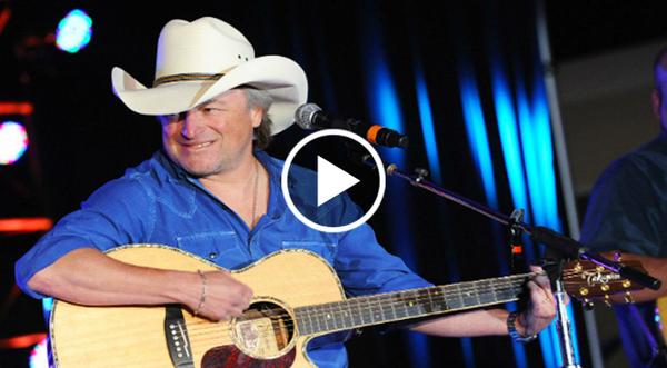 Mark Chesnutt Hysterically Talks About 'The Big D', And He 'Don't Mean Dallas'