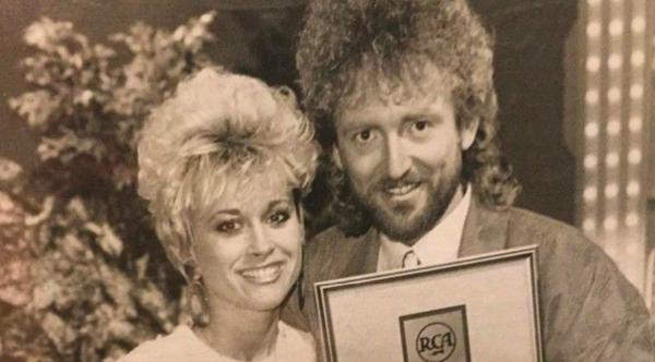 Lorrie Morgan Pays Tribute To Late Husband Keith Whitley With “Don’t Close Your Eyes”