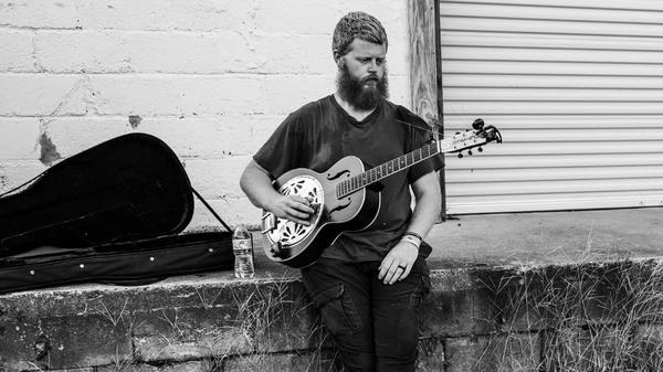 Oliver Anthony Makes First Big Career Move By Signing With Talent Agency