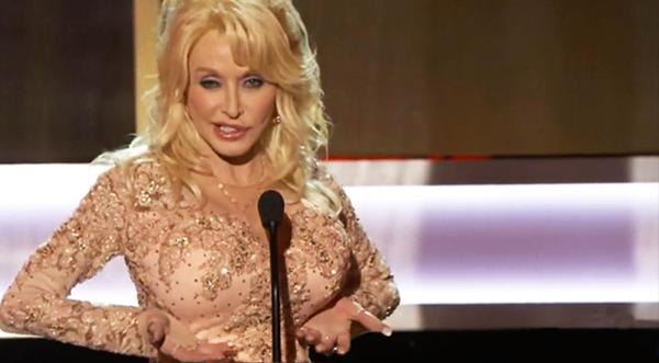 Dolly Parton Busts Out Hysterical Speech At SAG Awards