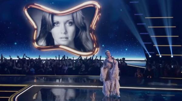 Pink Tributes Olivia Newton-John With Stunning Performance At AMAs