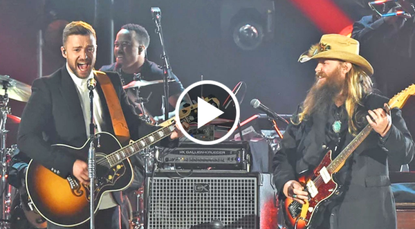 Justin Timberlake Takes The CMA Awards By Storm With Unforgettable Chris Stapleton Duet!