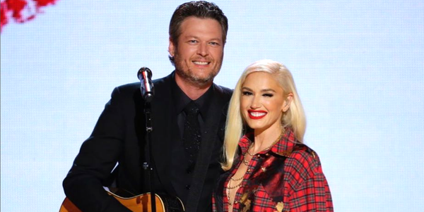 Things Heated Up Between Blake And Gwen Backstage And There’s Pictures To Prove It