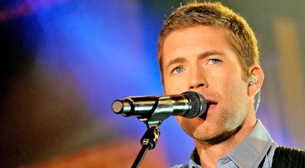 Josh Turner Shines In Heavenly 'Three Wooden Crosses' Performance At Randy Travis Tribute Show
