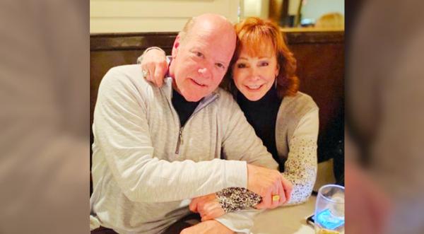 6 Facts About Reba McEntire’s New Boyfriend Rex Linn