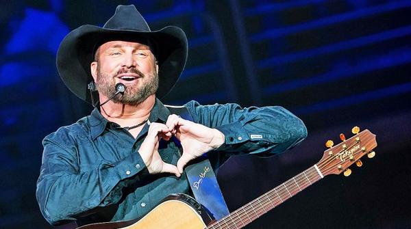 Garth Brooks Names The #1 Person He Wants To Duet With - His Choice May Surprise You
