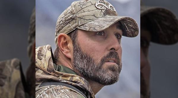 Willie Robertson, Jason Aldean, & More Mourn The Loss Of One Of Their 'Brothers'
