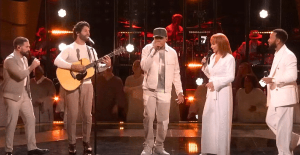 Season 25 “Voice” Coaches Sing Together For The First Time, Perform “Put A Little Love In Your Heart”