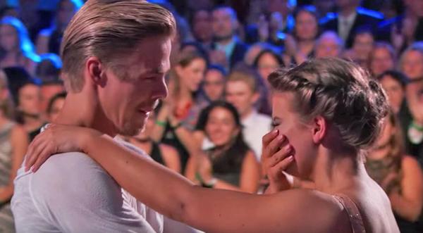 Bindi Irwin Breaks Down During Emotional Tribute To Her Late Father, Steve Irwin