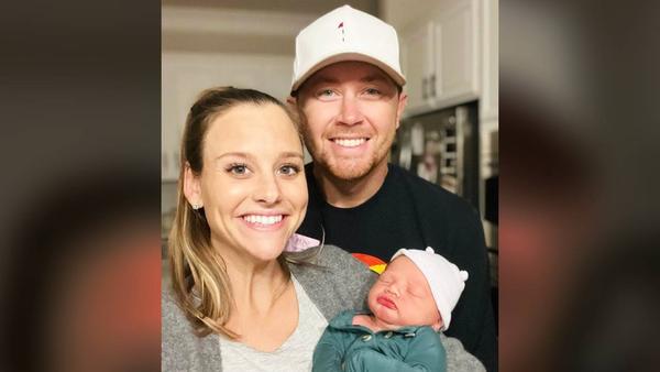 Scotty McCreery Brings Out Son Avery On Stage For The First Time