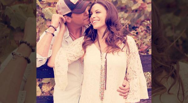 Country Star Reveals Pregnancy To Eager Fans