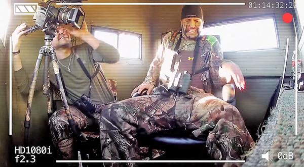 Luke Bryan Freaks Out During EPIC Prank By Buck Commander Guys