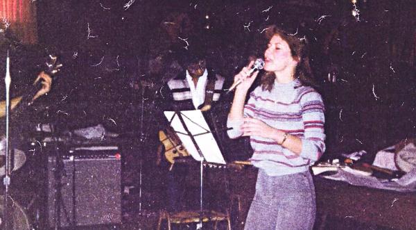 Footage Shows 15-Year-Old Shania Twain Belting “Hit Me With Your Best Shot”