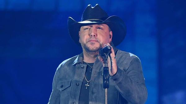 https://countrymusicfamily.com/the-jason-aldean-controversy-explained/