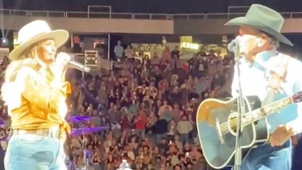 George Strait Surprises Audience With Miranda Lambert Duet