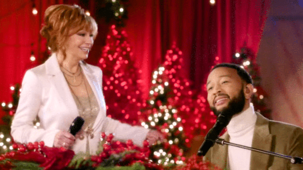 “Voice” Coaches Unite For Dazzling Performance Of “Let It Snow”