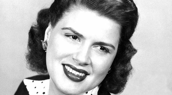 The Chilling Final Moments Of Patsy Cline's Life