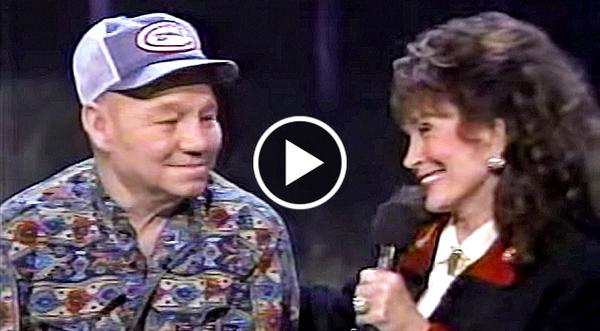 Loretta Lynn Sings Touching Love Song To Her Husband, Doo Lynn, And He Breaks Down In Tears!