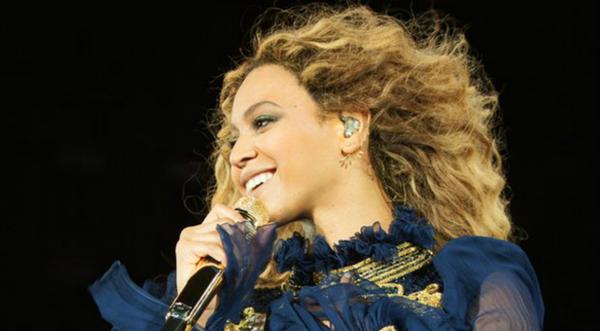 Country Fans In Uproar Over Beyonce's Appearance At CMA Awards
